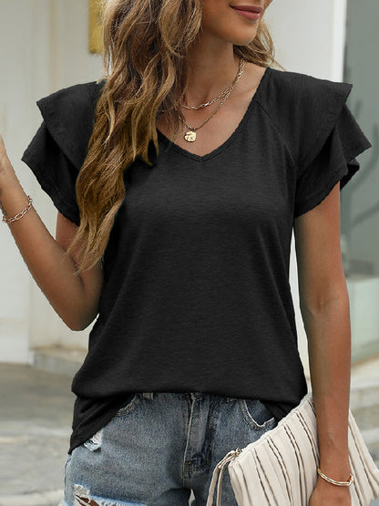 Beautifully Crafted T-Shirt in a Classic Style