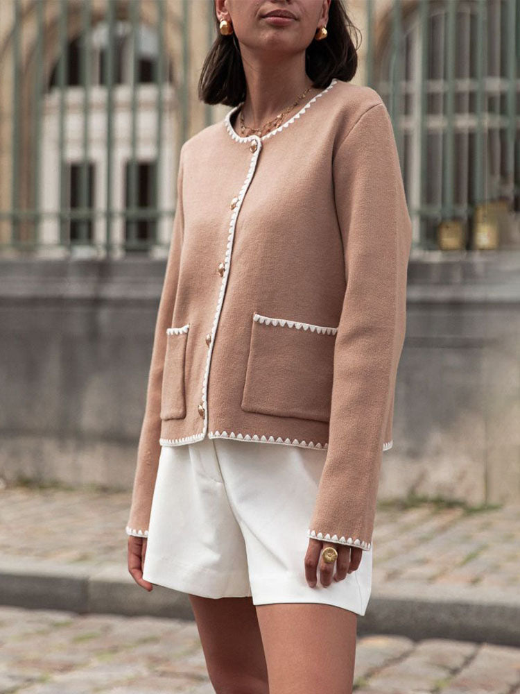 Effortlessly Elegant Cardigan with a Timeless Design