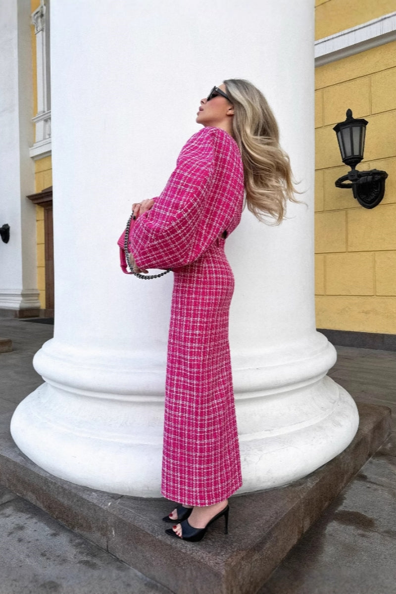 Gracefully Styled Garment for Any Occasion