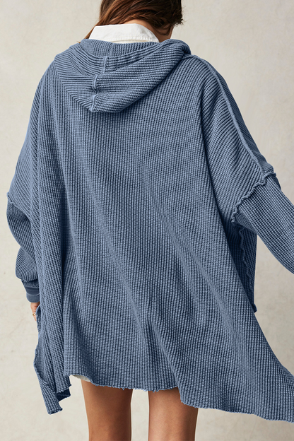 Well Tailored Top with a Graceful Silhouette