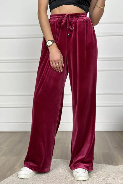 Elegantly Styled Pants for Everyday Wear
