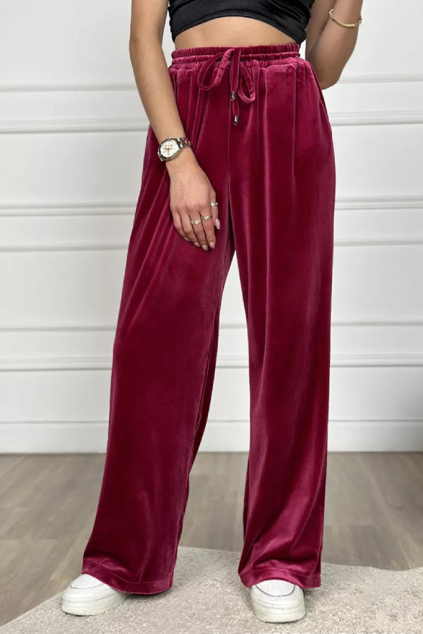 Elegantly Styled Pants for Everyday Wear