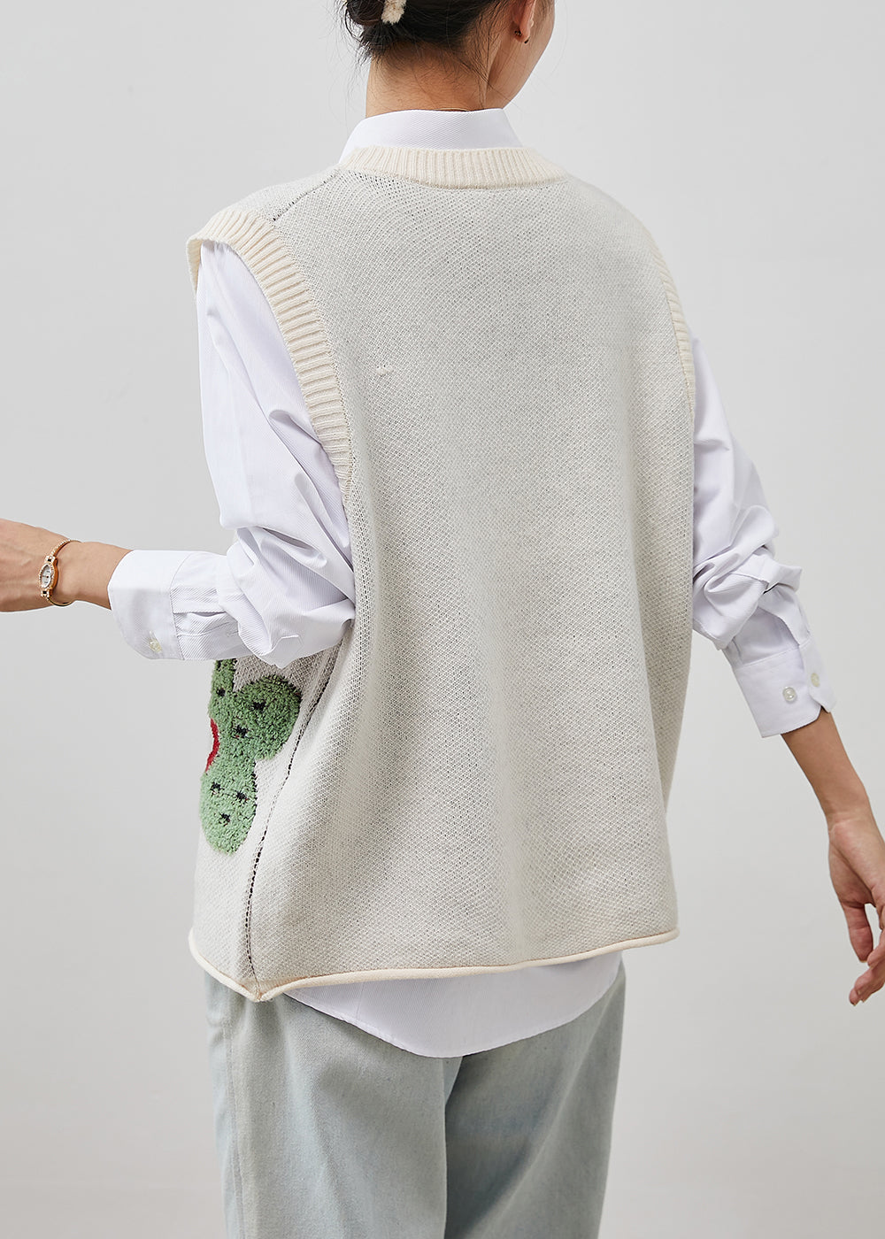 Well Tailored Garment with a Graceful Silhouette