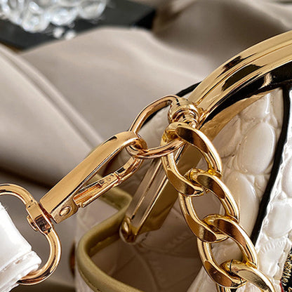 Beautifully Crafted Bag in a Classic Style