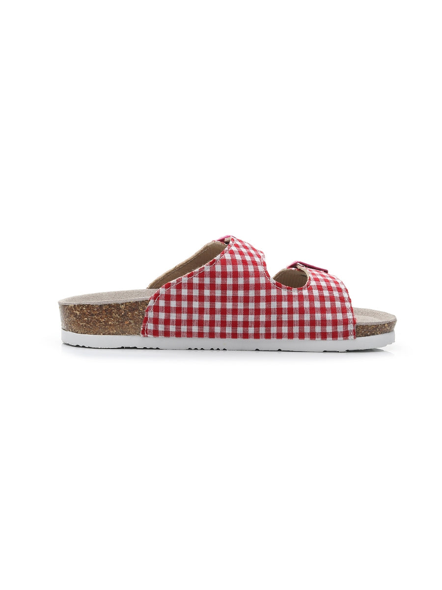 Effortlessly Elegant Sandals with a Timeless Design