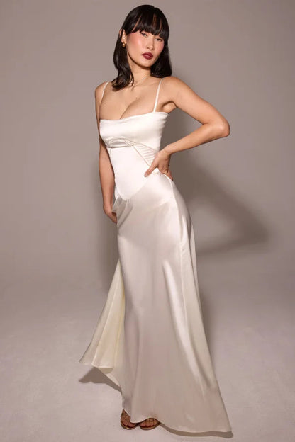 Beautifully Finished Garment in a Timeless Design