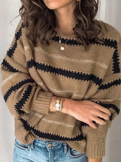 Well Tailored Sweater with a Graceful Silhouette