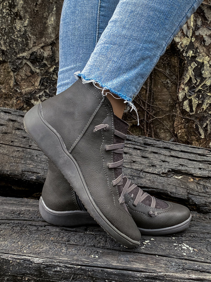 Classic Vintage Boots with a Flattering Fit