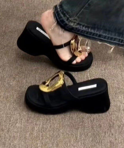 Beautifully Finished Heels in a Timeless Design