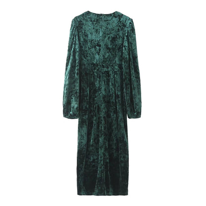 Effortlessly Elegant Dress with a Timeless Design