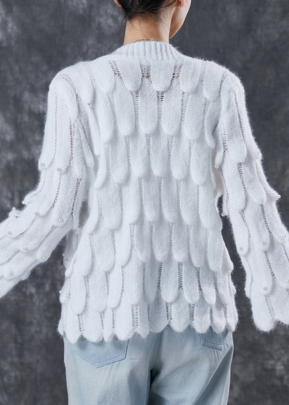Well Tailored Cardigan with a Graceful Silhouette