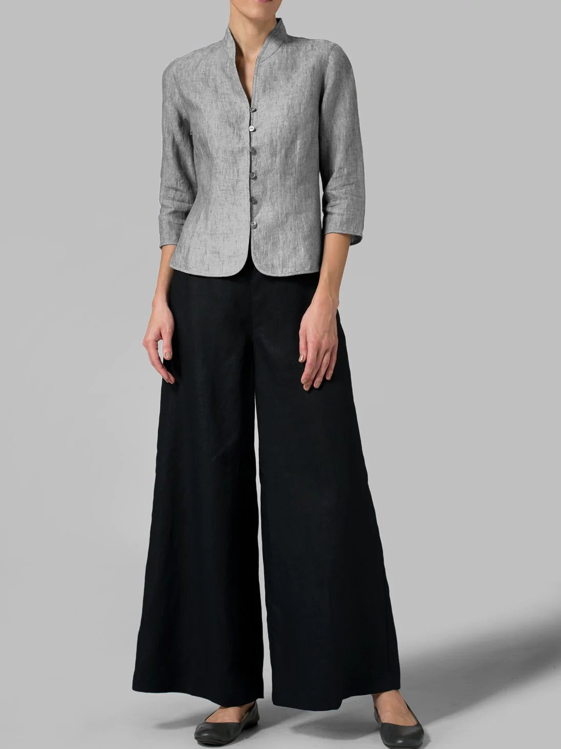 Beautifully Finished Coat in a Timeless Design