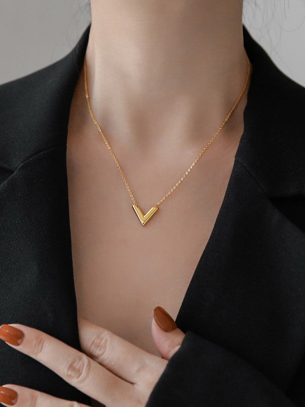 Sophisticated Garment with a Clean Classic Look