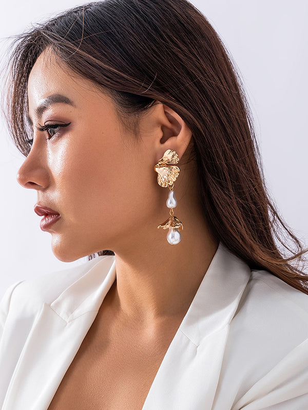 Elegantly Styled Garment for Everyday Wear