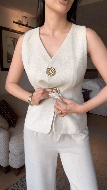 Gracefully Styled Garment for Any Occasion