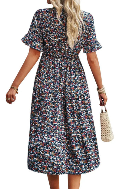 Well Tailored Dress with a Graceful Silhouette