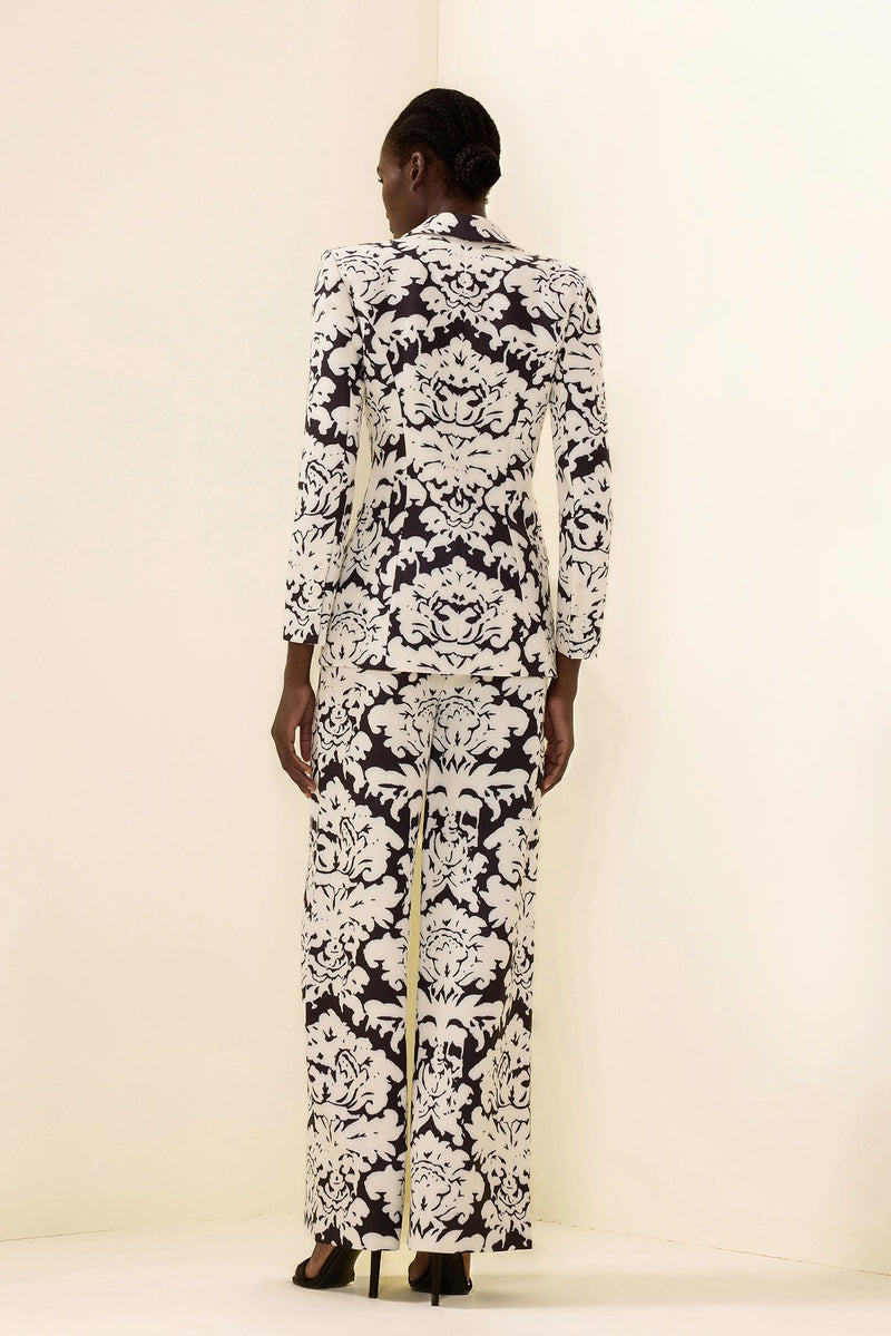Elegantly Styled Pants for Everyday Wear