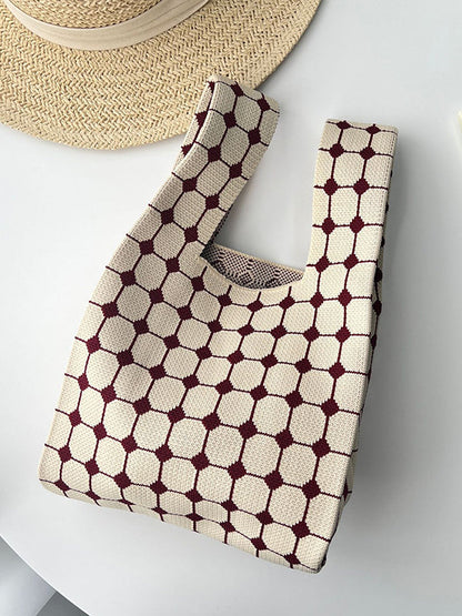 Gracefully Styled Bag for Any Occasion
