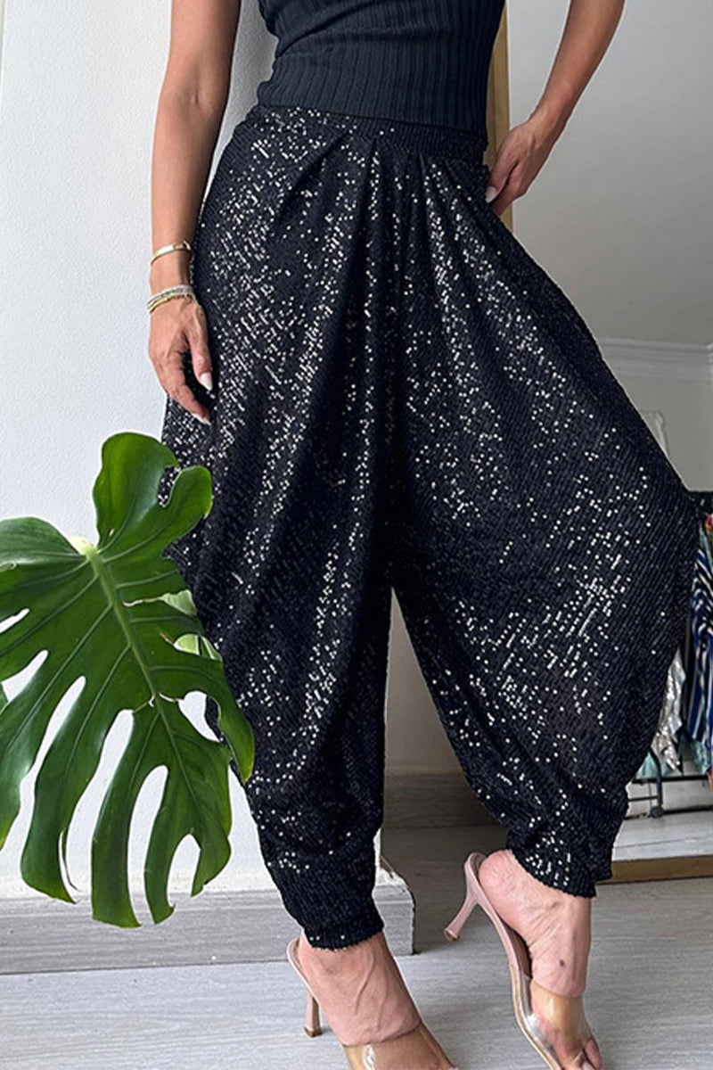 Sophisticated Garment with a Clean Classic Look