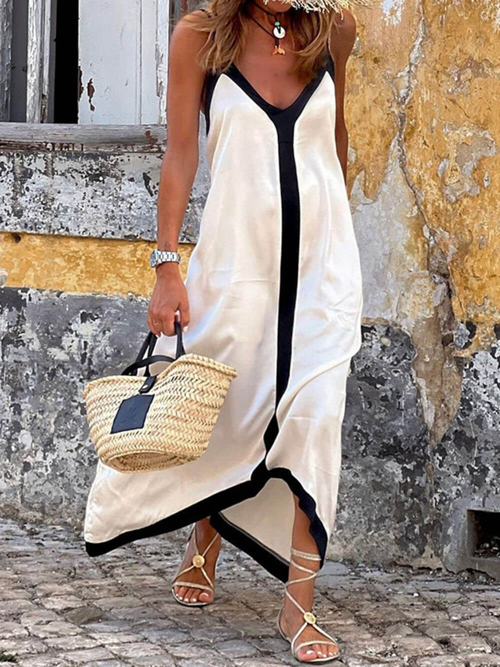 Gracefully Styled Dress for Any Occasion