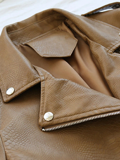 Effortlessly Elegant Jacket with a Timeless Design
