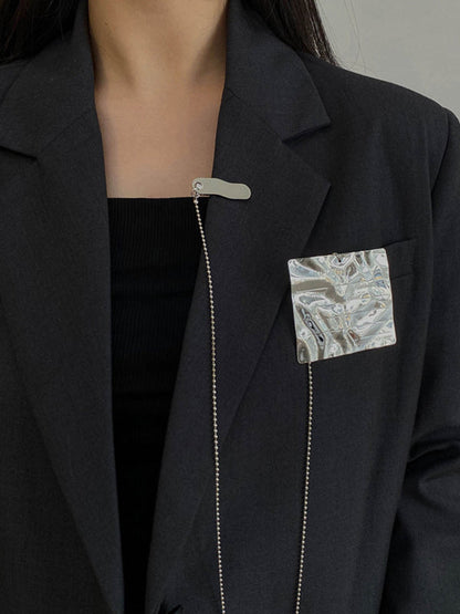 Well Tailored Garment with a Graceful Silhouette