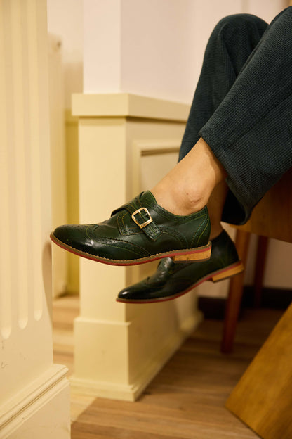 Effortlessly Elegant Garment with a Timeless Design