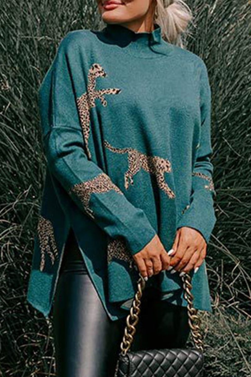 Classic Vintage Top with a Flattering Fit