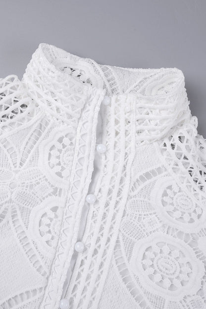 Effortlessly Elegant Garment with a Timeless Design