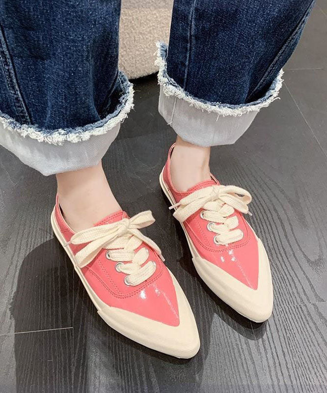 Well Tailored Shoes with a Graceful Silhouette