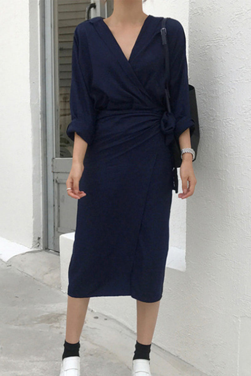Effortlessly Elegant Dress with a Timeless Design