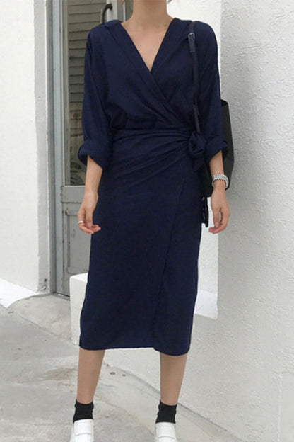 Effortlessly Elegant Dress with a Timeless Design