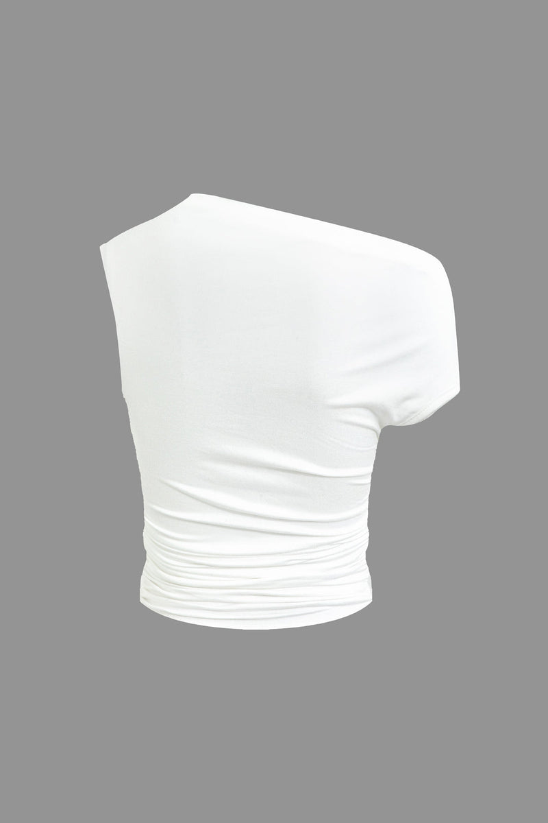 Well Tailored Top with a Graceful Silhouette
