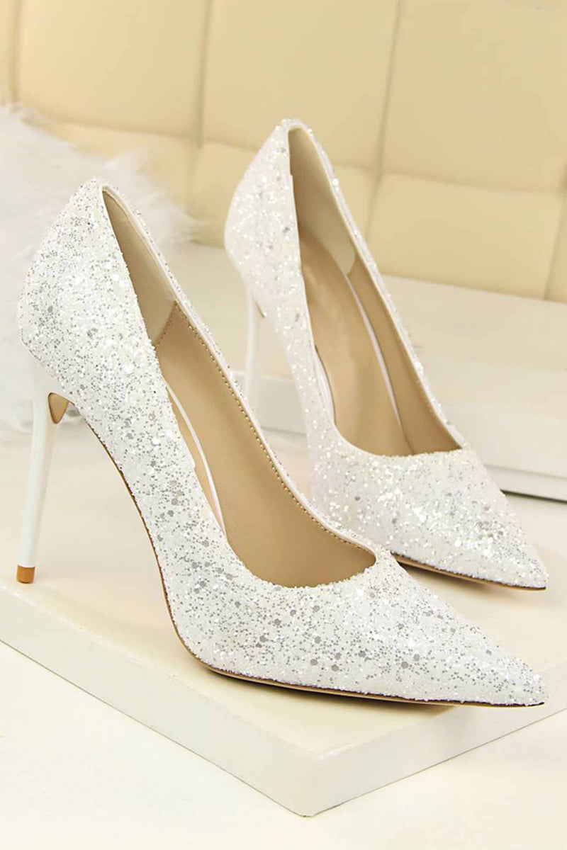 Classic Vintage Heels with a Flattering Fit