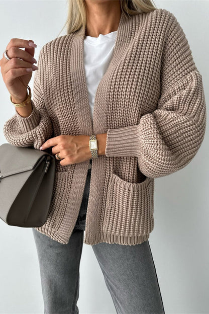 Effortlessly Elegant Garment with a Timeless Design