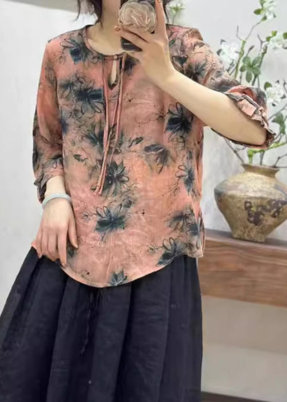 Classic Vintage Shirt with a Flattering Fit