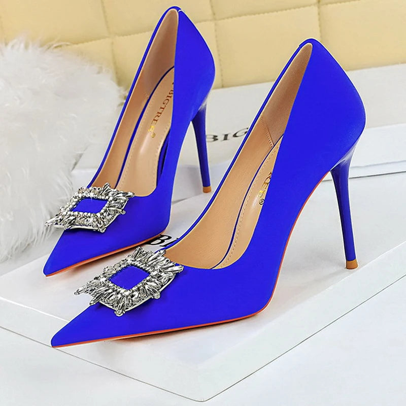 Elegantly Styled Heels for Everyday Wear