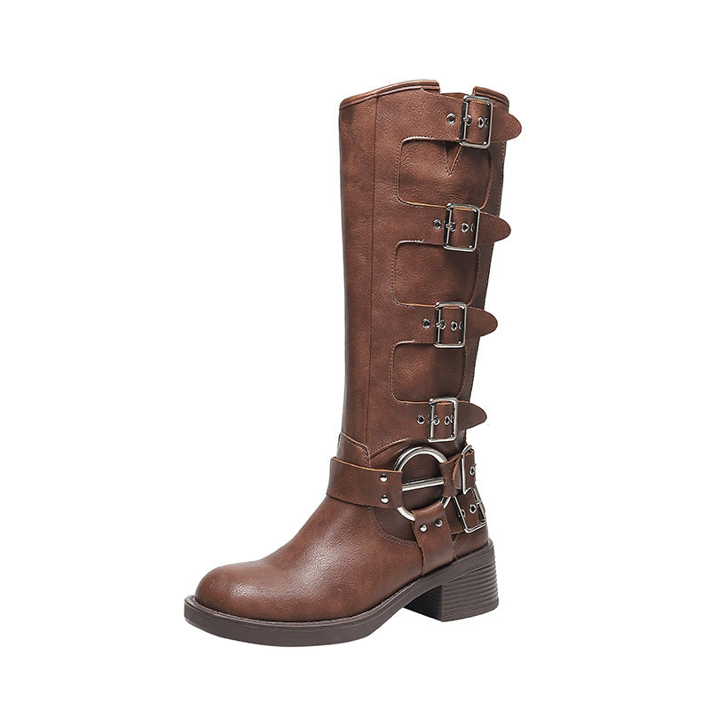 Polished Boots with an Effortless Classic Look