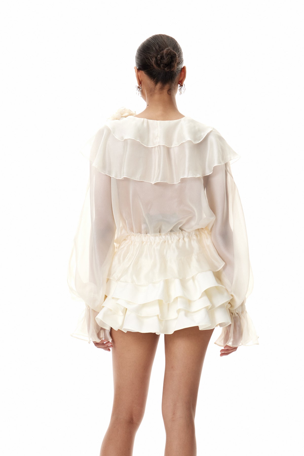 Sophisticated Garment with a Clean Classic Look