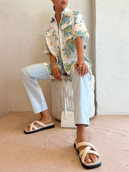 Well Tailored Blouse with a Graceful Silhouette