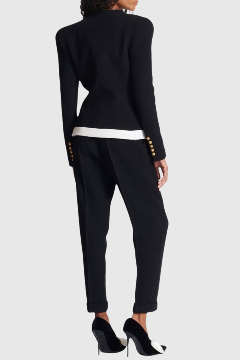 Beautifully Finished Garment in a Timeless Design