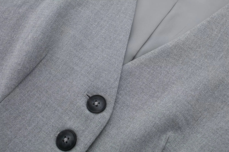 Sophisticated Garment with a Clean Classic Look