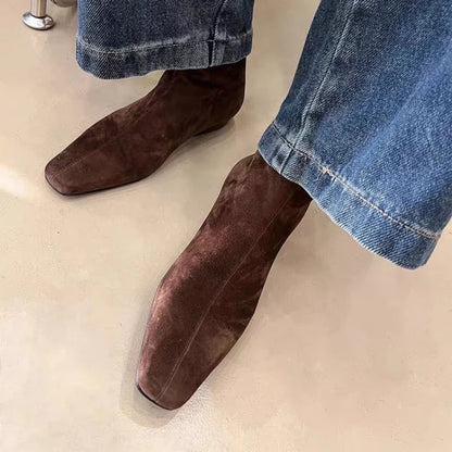 Elegantly Styled Boots for Everyday Wear
