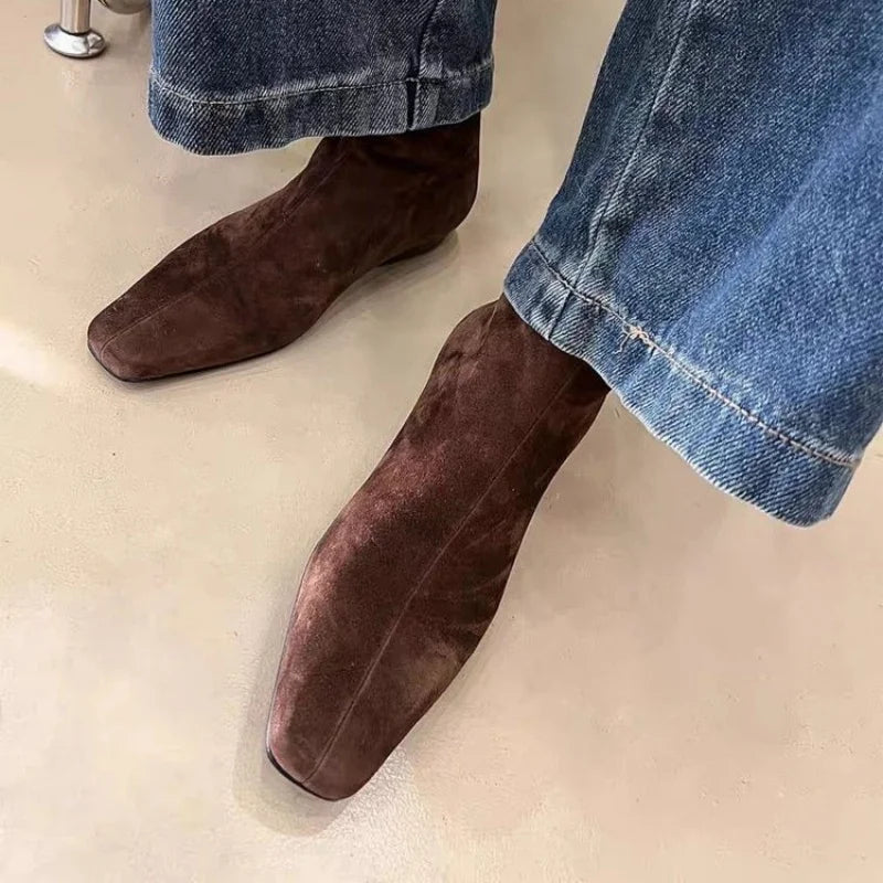 Elegantly Styled Boots for Everyday Wear