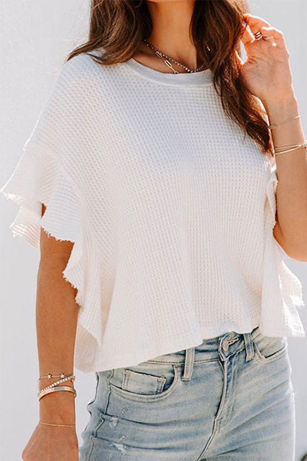 Classic Vintage Pullover with a Flattering Fit