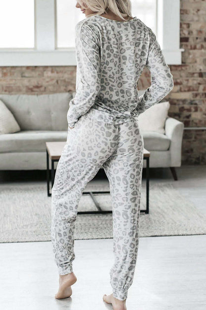 Sophisticated Garment with a Clean Classic Look
