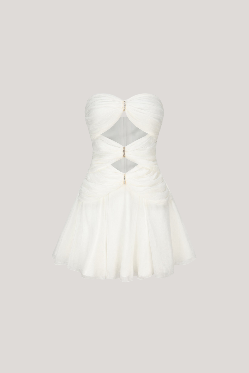 Well Tailored Dress with a Graceful Silhouette