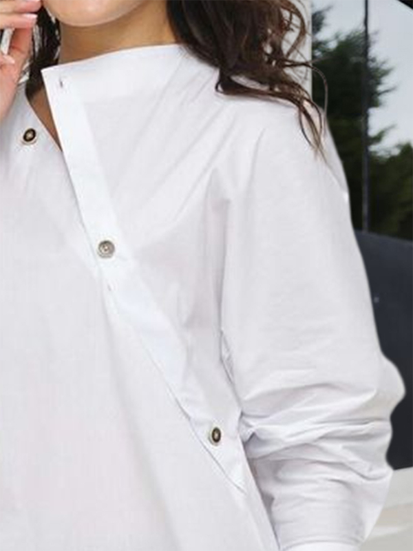 Sophisticated Blouse with a Clean Classic Look
