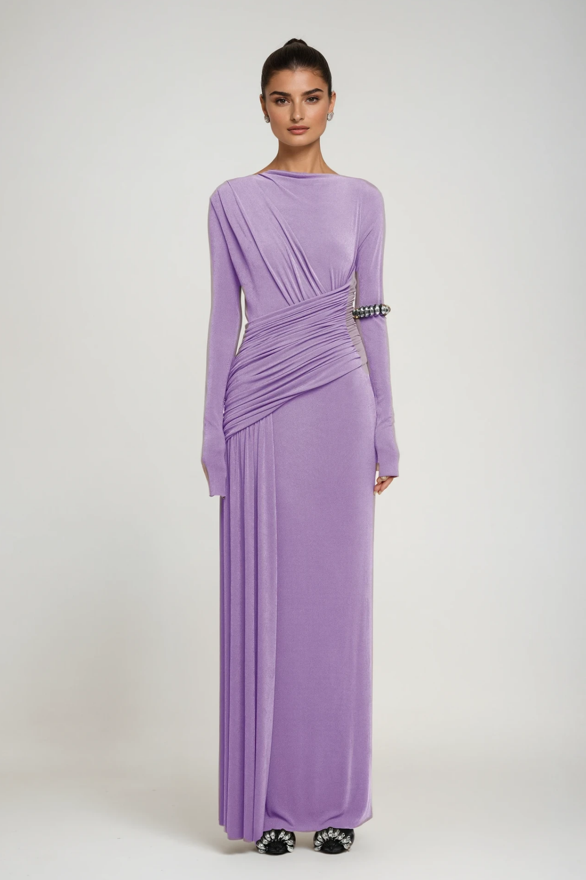 Beautifully Crafted Dress in a Classic Style