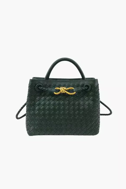 Gracefully Styled Bag for Any Occasion